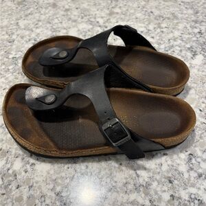 Birkenstock Black Thongs, Sz 38 (Sz 7.5).